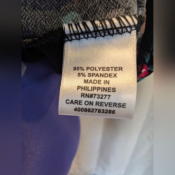 Elle blouse-short sleeved women's blouse with floral print - Picture 5 of 11